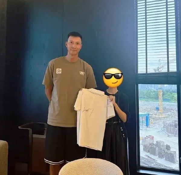 裸照和身份