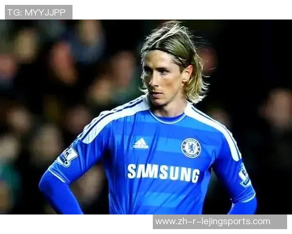 现役世界级足球球星风采展示 揭秘他们的场上表现与个人魅力